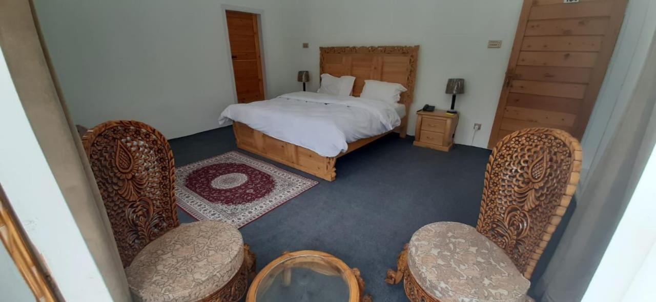 Hotel Reego Скарду Экстерьер фото